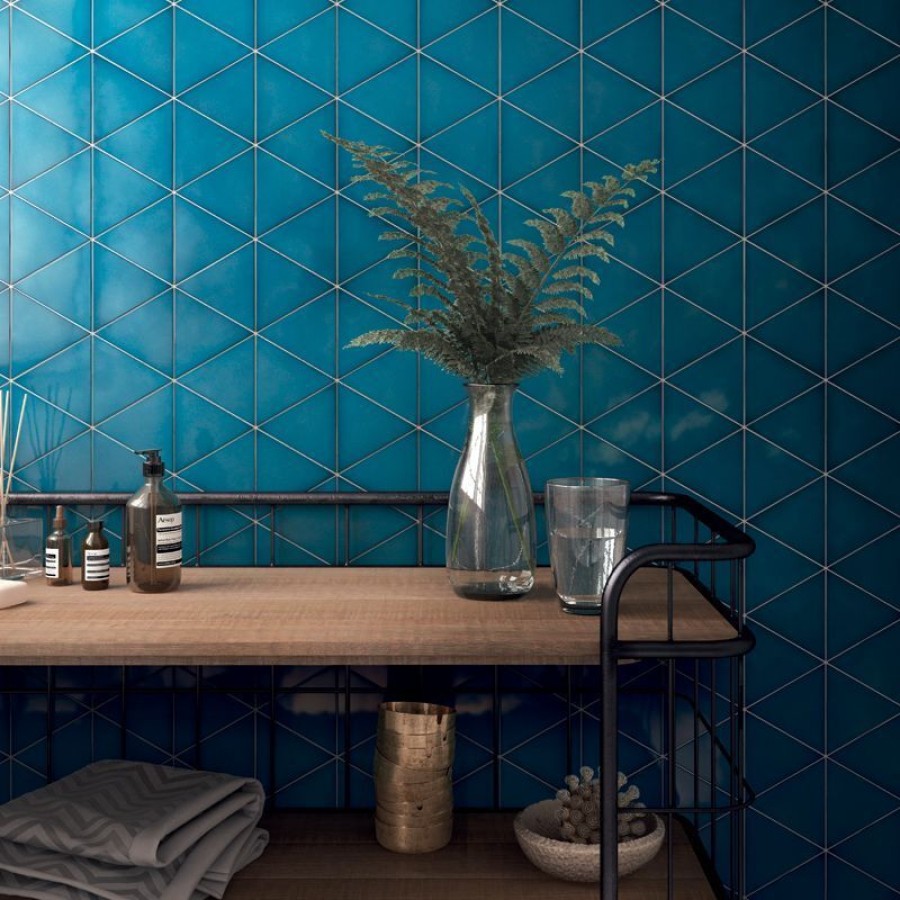 Плитка 12x11 Electric Blue Scale Triangolo глянцевая голубой однотонный Equipe Плитка 12x11 Electric Blue Scale Triangolo глянцевая голубой однотонный Equipe